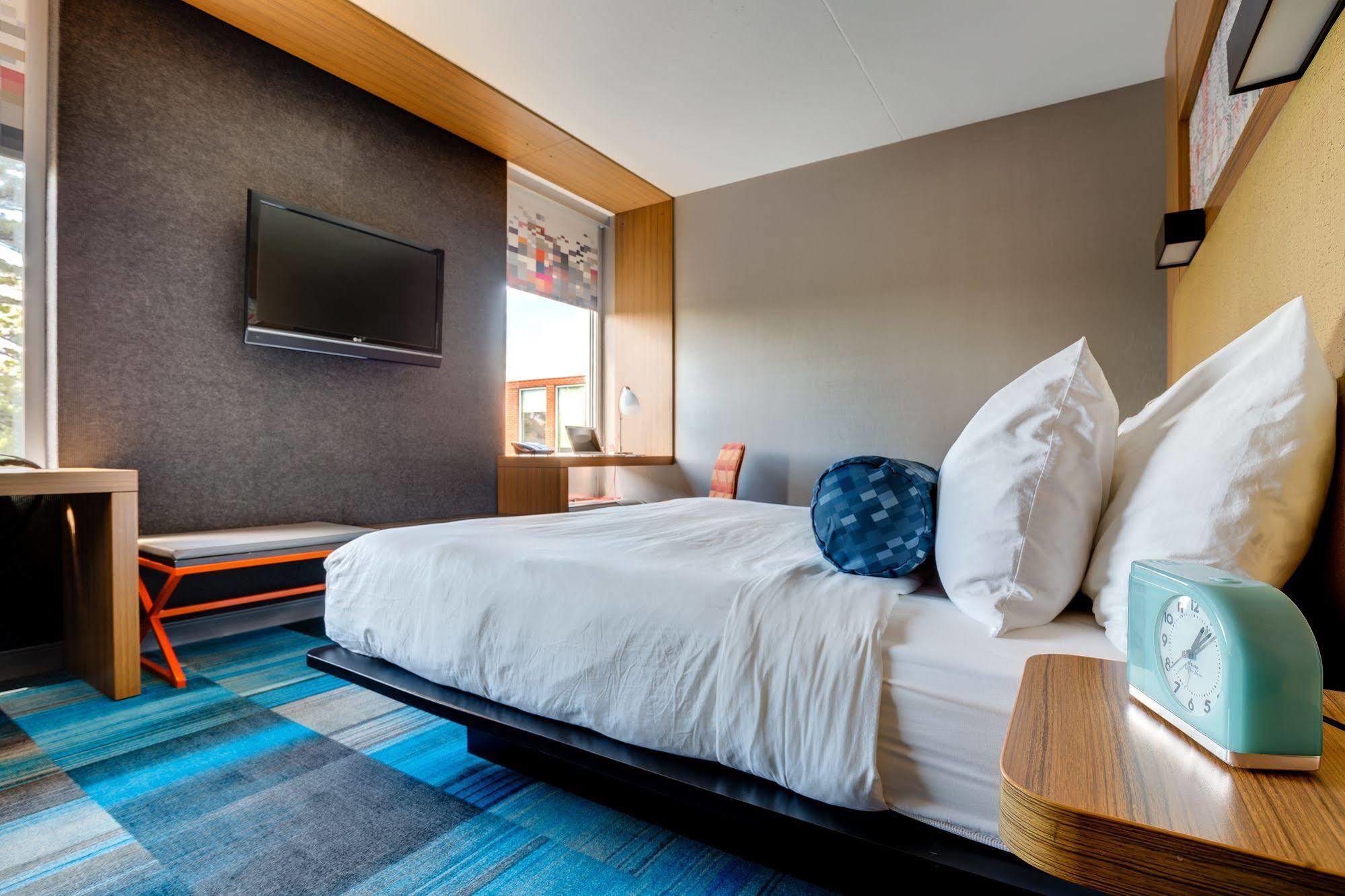 Aloft Lexington Hotel Exterior photo